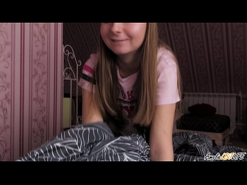❤️ Blondie nqus nws BFF qhov tob thiab tau Cum hauv nws lub qhov ncauj Super porn ntawm peb Ib ❤